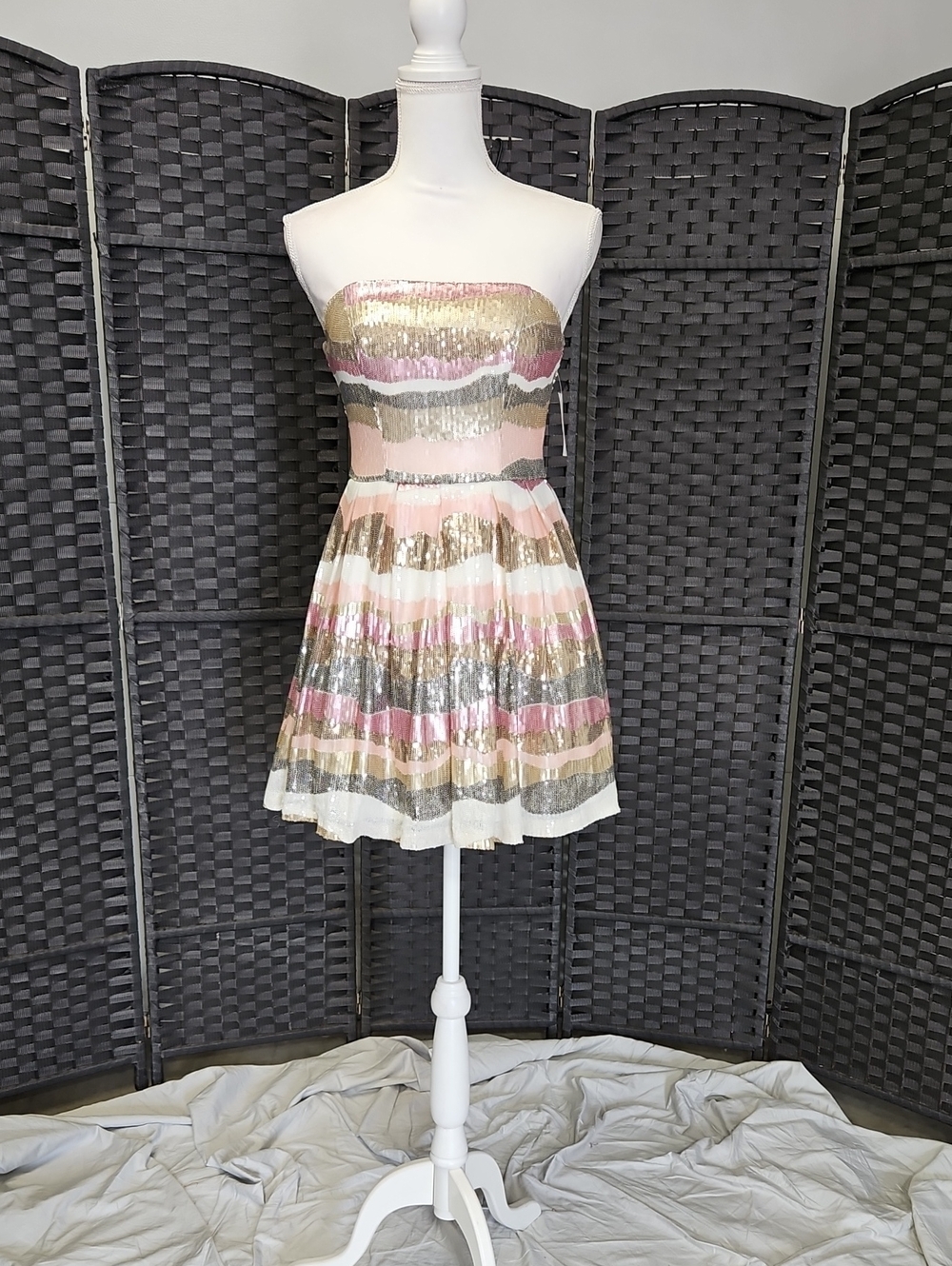 Size 3/4 multi pink w/ white, gold, pewter wave sequins fit & flare party dress